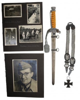 © DGDE GmbH - Army Officer’s Dagger with Deluxe Hangers, Portepee, Iron Cross and Photos