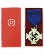 Faithful Service Medal 25 in a case by Wächter & Lange Mittweida
