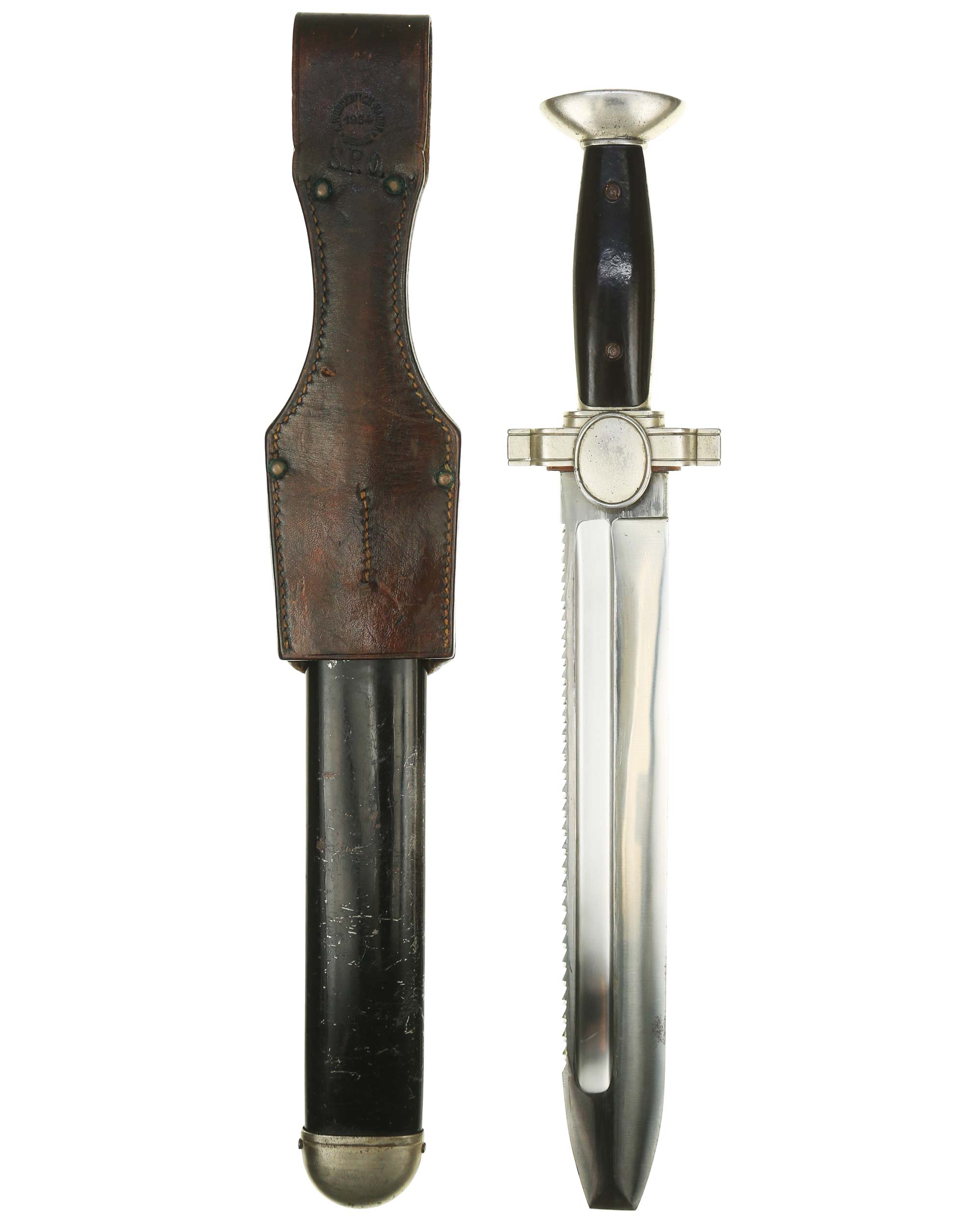 DRK enlisted hewer – grip with black grip plates and medallion with DRK eagle