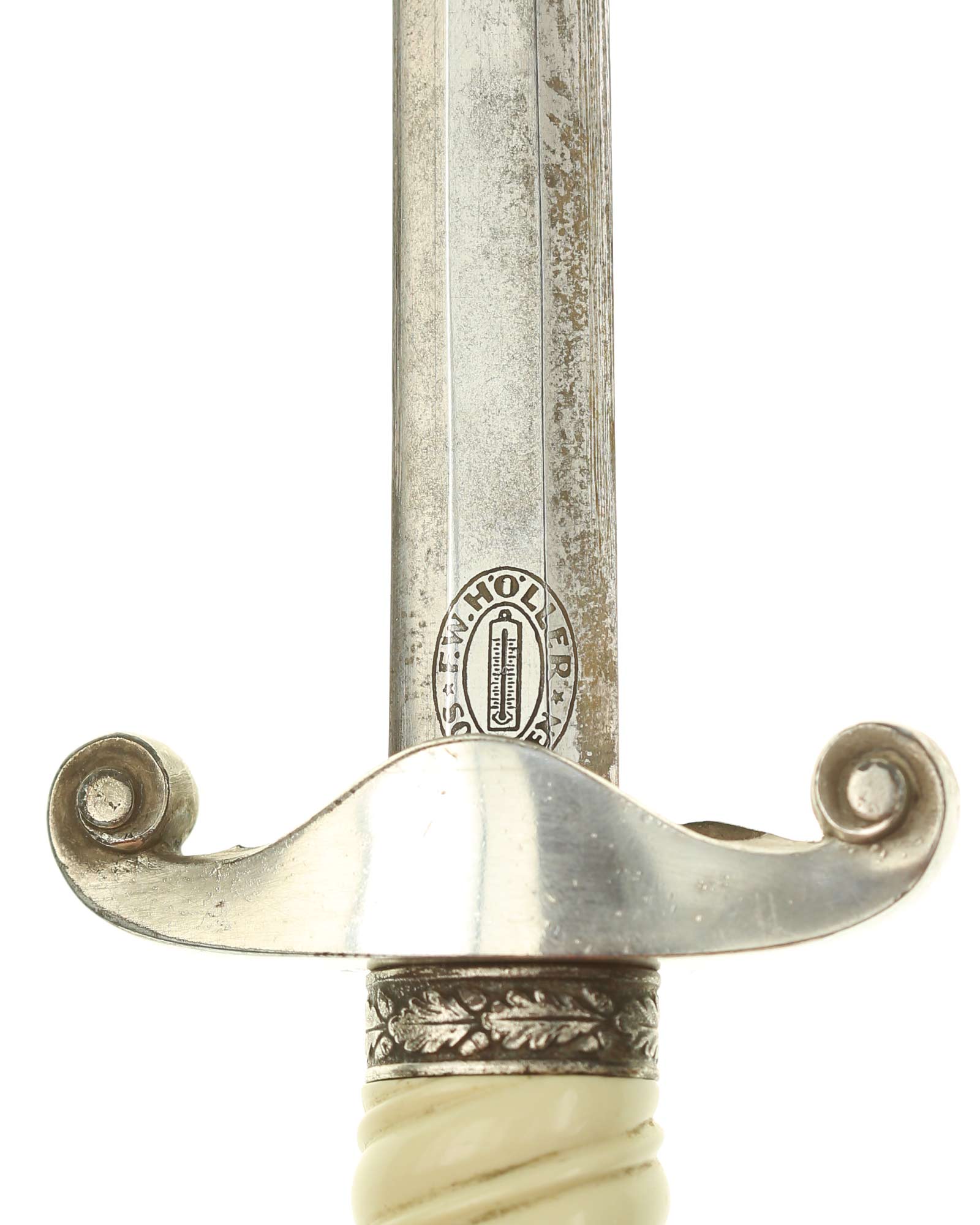 Scheide des Heeres-Offiziersdolches M1935 mit gekörnter Oberfläche und fehlender Mundstückschraube