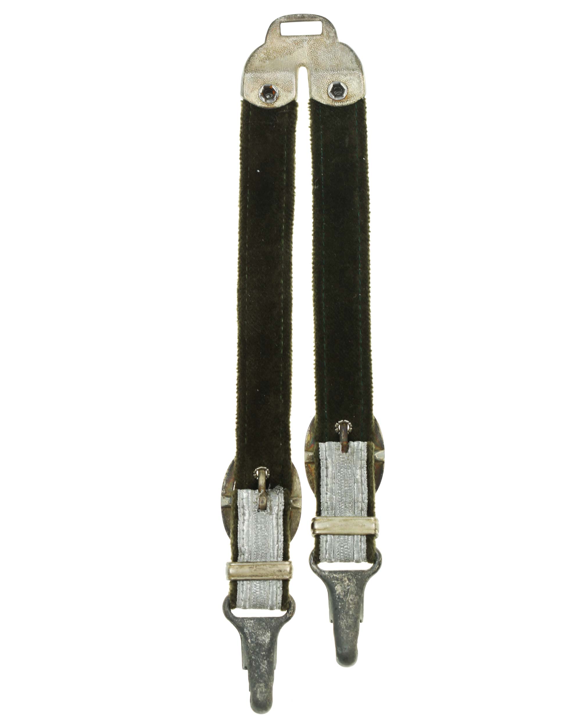 Rückseite des Luxus-Gehänges mit dunkler Unterlegung für Heeres-Offiziersdolch Modell 1935