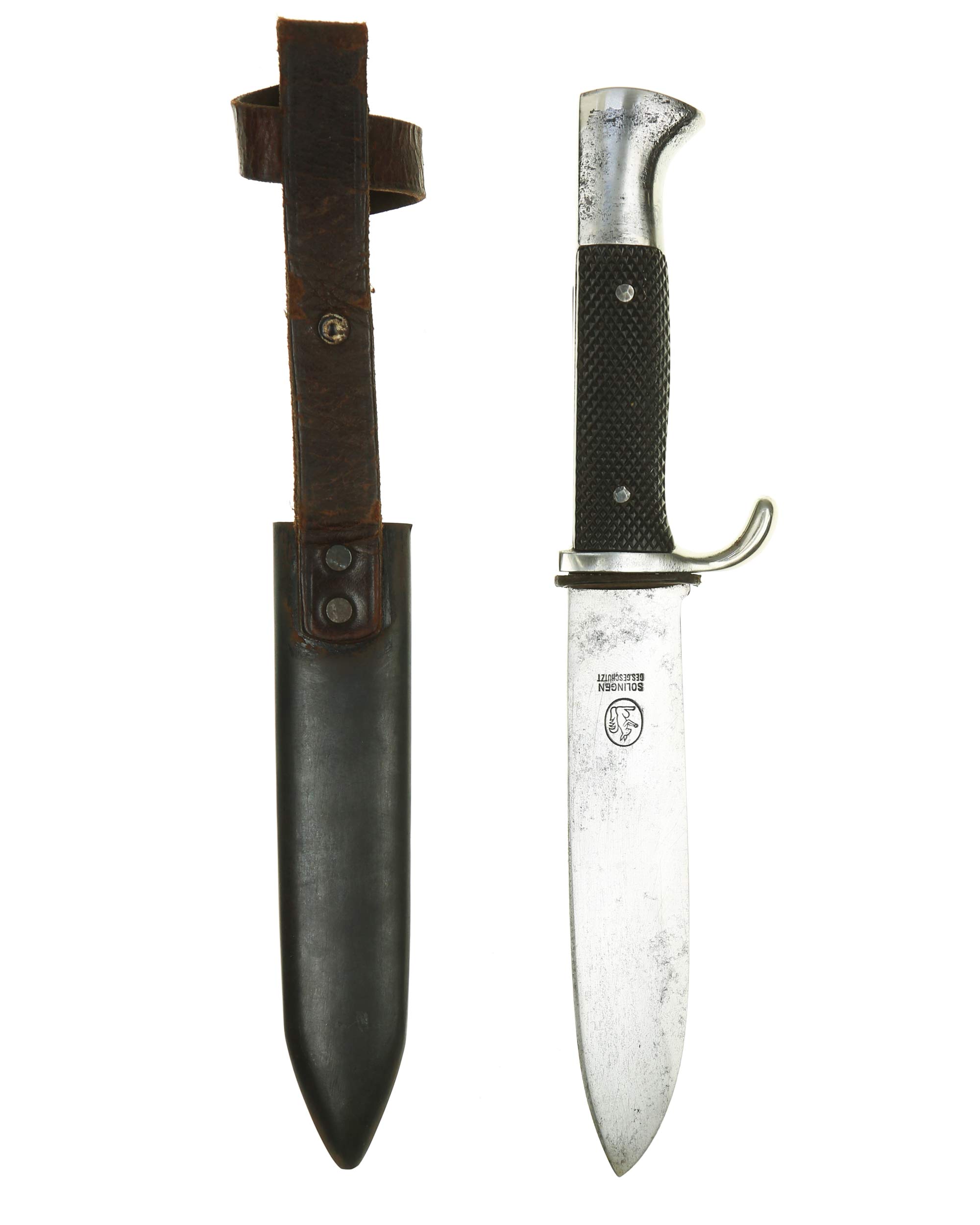 Нож HJ – бакелитовая рукоять с подвижной эмблемой и крестовиной