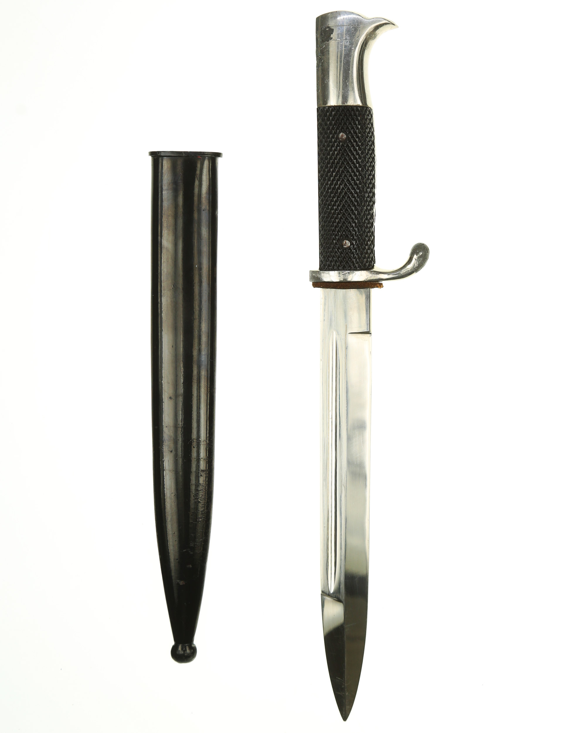 Blade of K98 bayonet with fullers and clean cutting edge