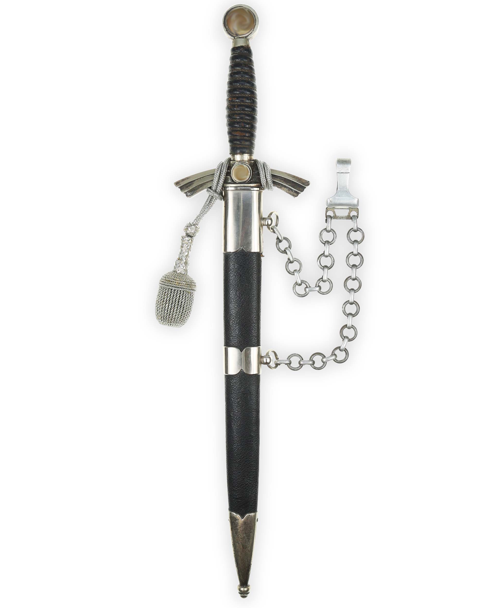 Luftwaffe Aircrew Dagger Model 1935 with Damascus blade, chain hanger and portepee overall view