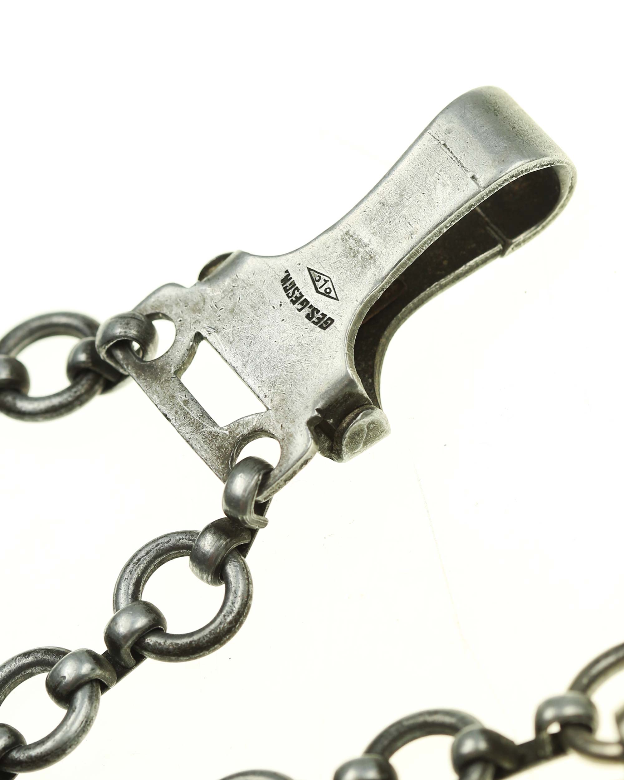 OLC and Ges Gesch marking on aluminium chain hanger of Luftwaffe Aircrew Dagger Model 1935