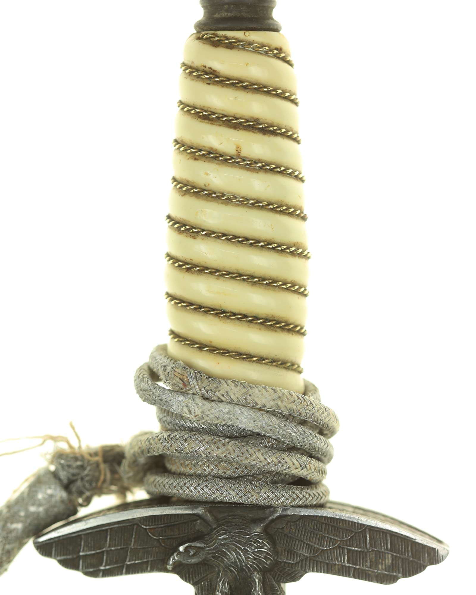 Luftwaffe Dagger M1937 with white grip and double wire wrapping