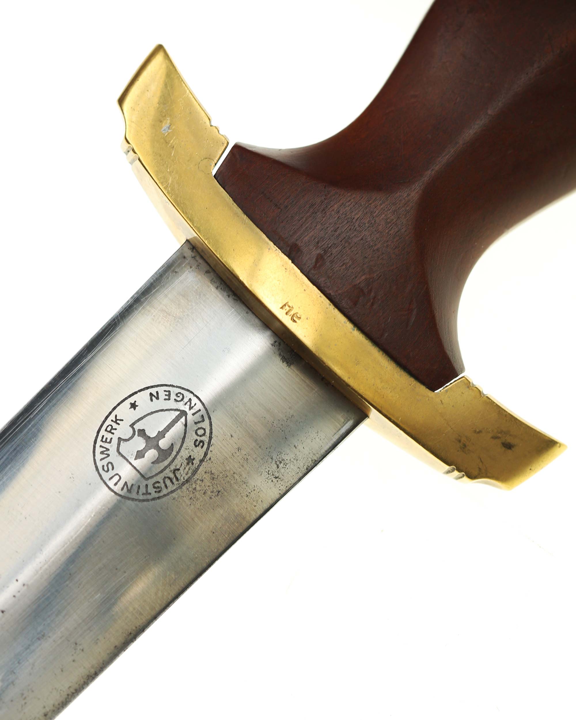 Marine SA Dolch – braun brünierte Scheide mit vergoldeten Beschlägen