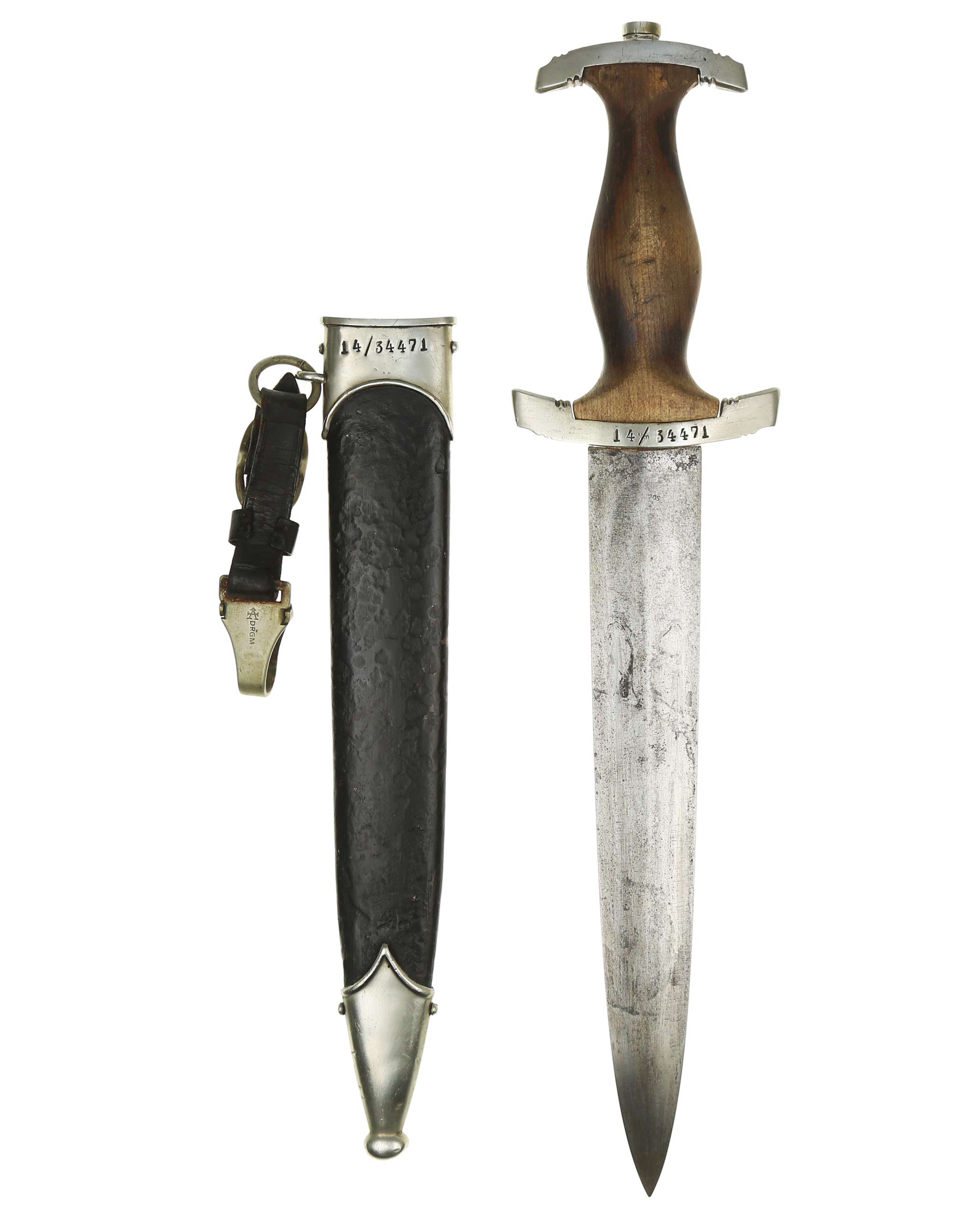 Кинжал NSKK — рукоять с орлом и эмалированным знаком СА, гарды никелированные