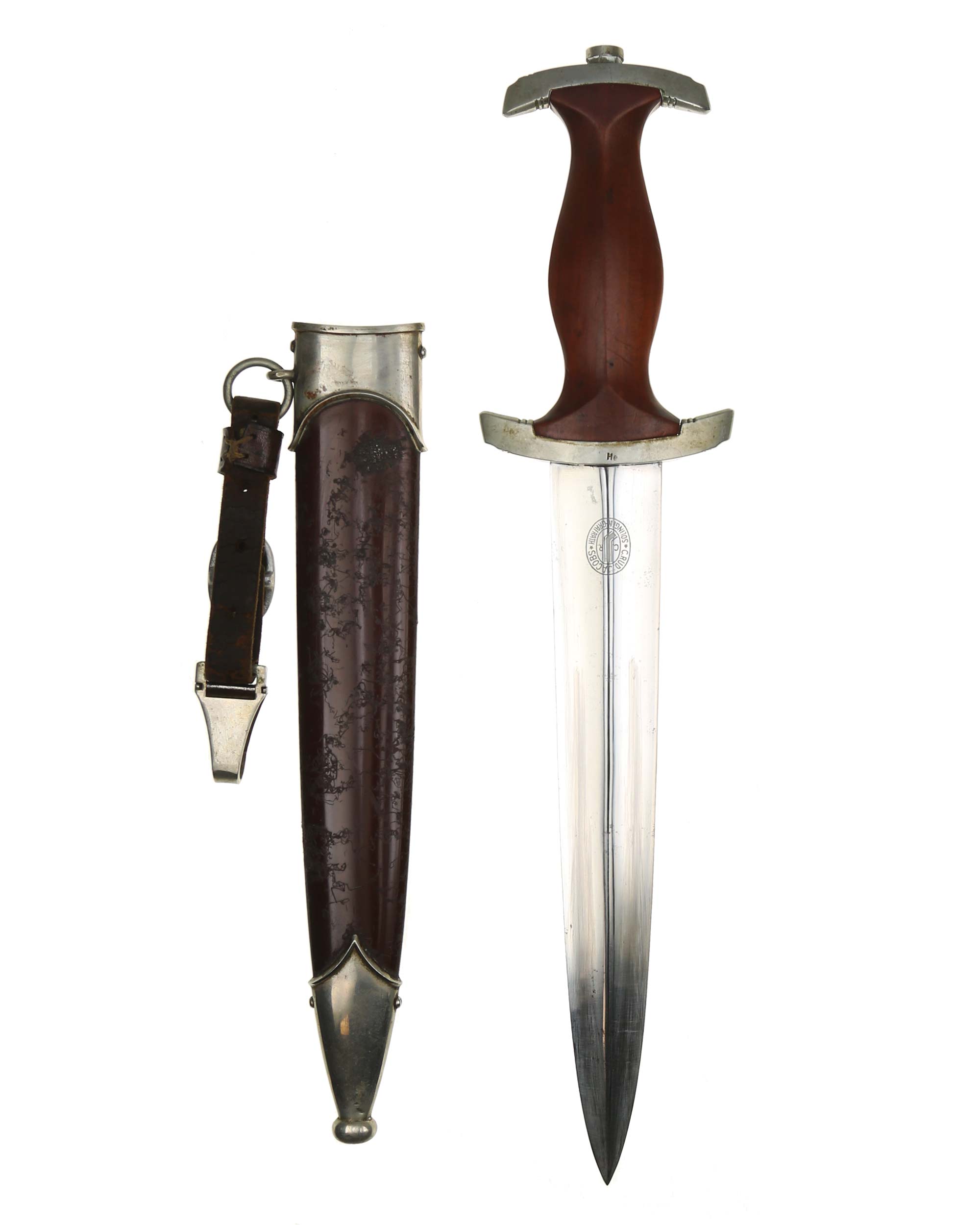 SA dagger – grip with national eagle, enameled SA emblem and early configuration