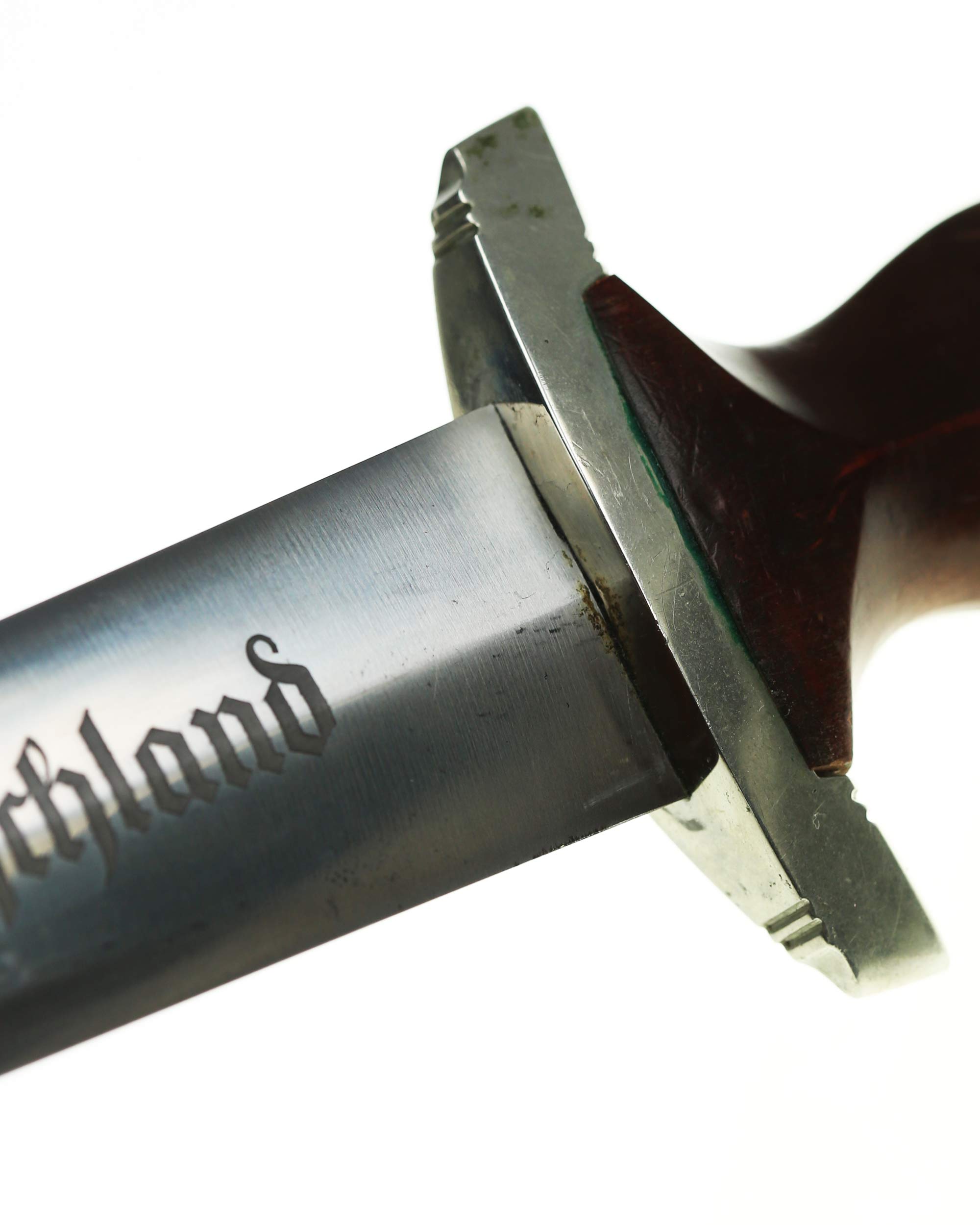 Кинжал СА Hugo Servatius – рукоять с эмблемой СА и государственным орлом