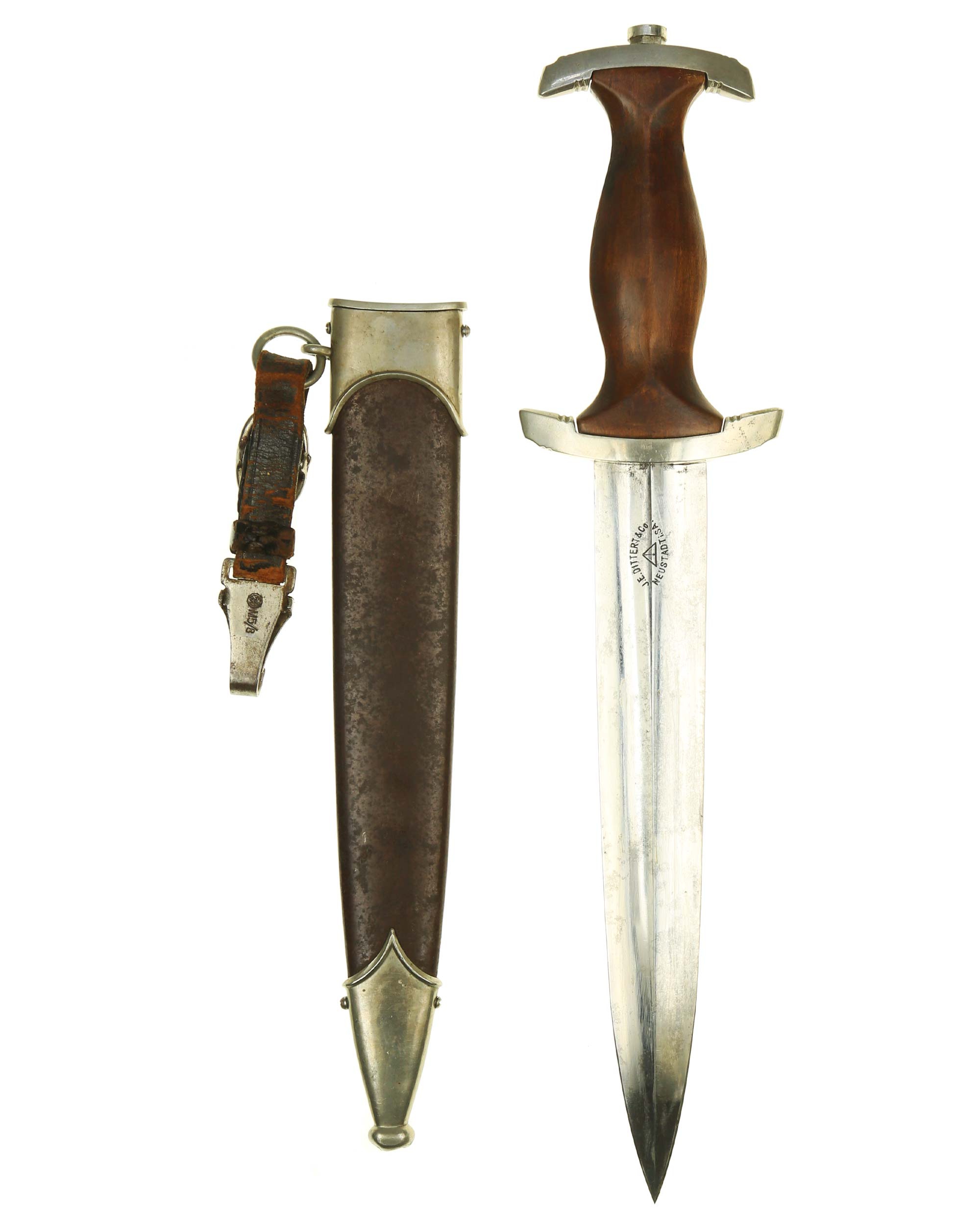 SA dagger – grip with national eagle, enameled SA emblem and Wm Westmark group mark