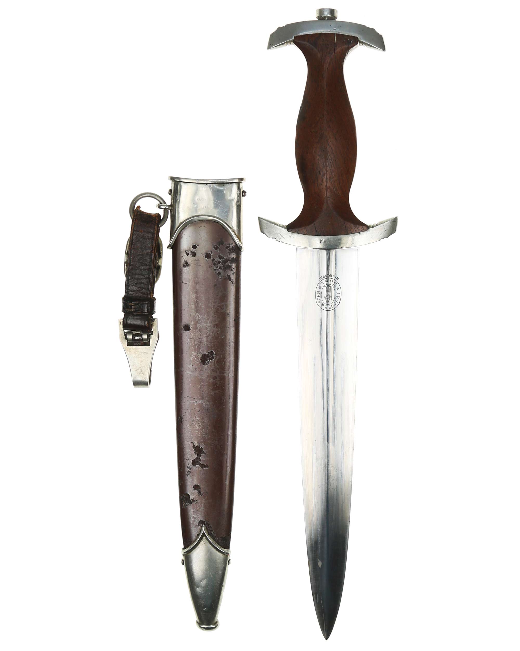SA dagger – grip with Suhl step, enameled SA emblem and national eagle, early configuration