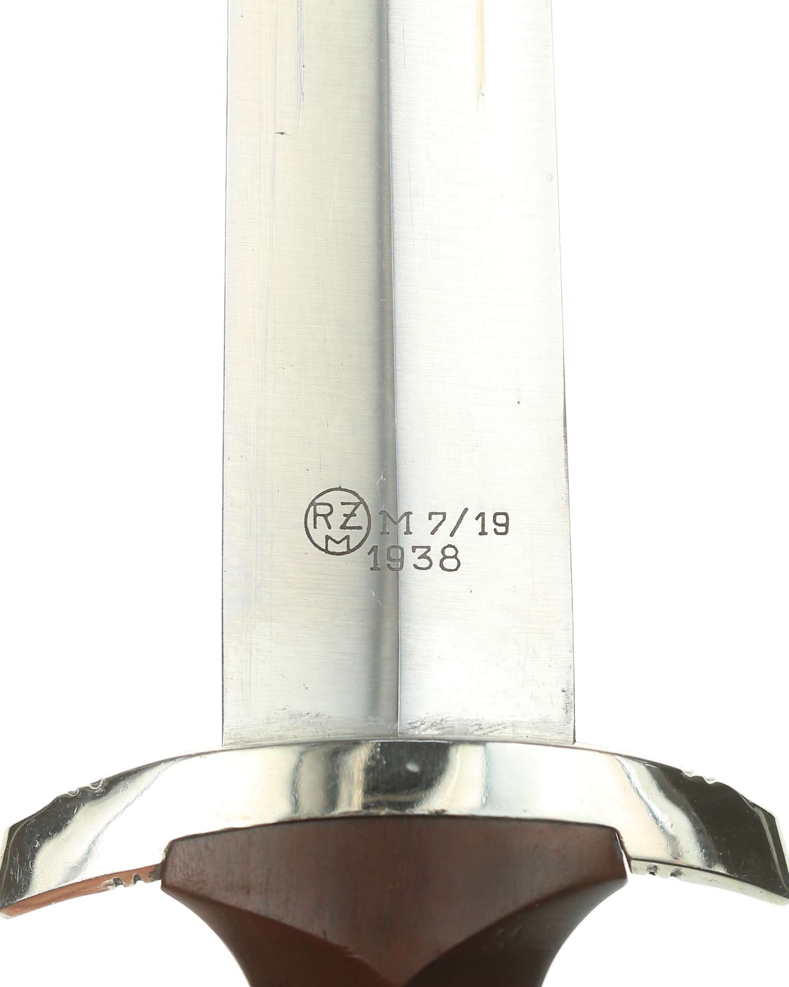 SA Service Dagger RZM M7/19 Ed. Wüsthof Solingen with hanger – near mint condition