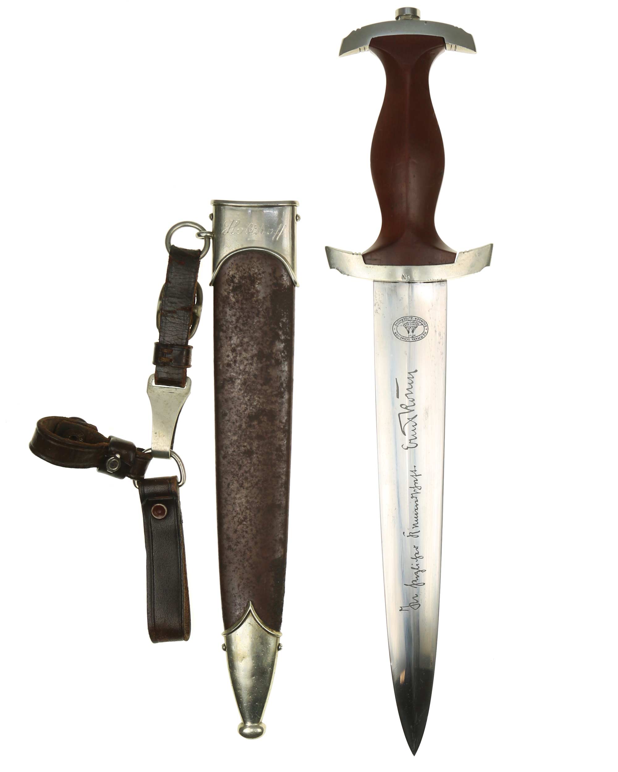 SA Ehrendolch – Griff mit Nickeladler, emailliertem SA-Emblem und Gruppenstempel Ns Niedersachsen