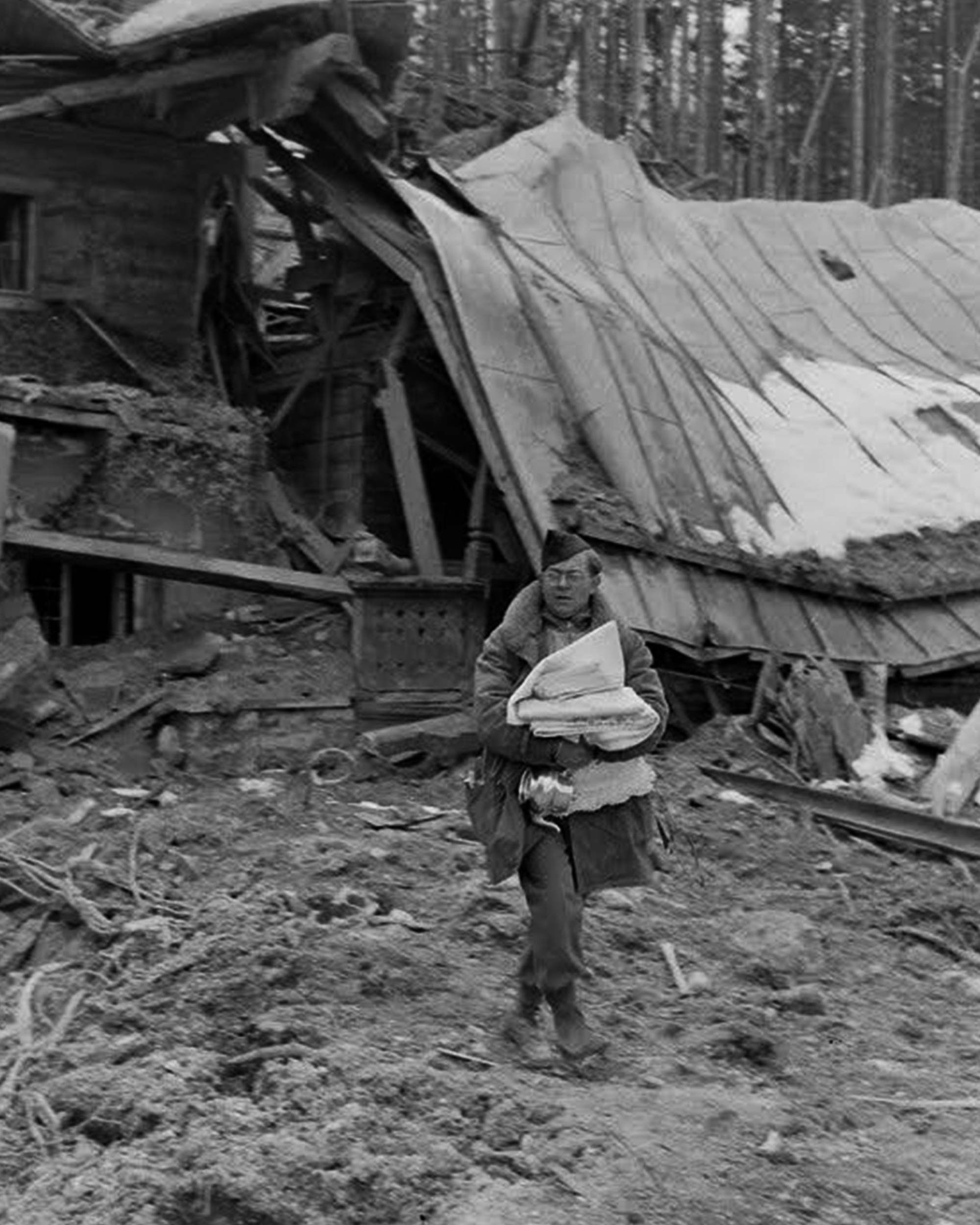 Contemporary photograph of the Berghof, Obersalzberg – condition after the end of the war and looting