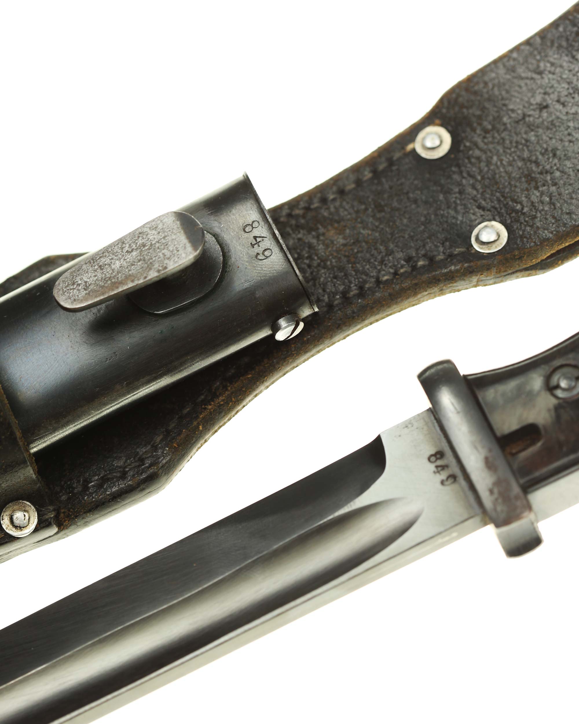 Maker marking 42 cof Carl Eickhorn Solingen on Bayonet 84/98