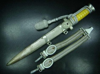 © DGDE GmbH - DRK Leader Hewer, with Hanger (complete)