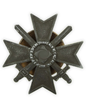 Kriegsverdienstkreuz 1939 1. Klasse mit Schwertern (gewölbt) an Schraubscheibe - L/13 (Paul Meybauer Berlin)